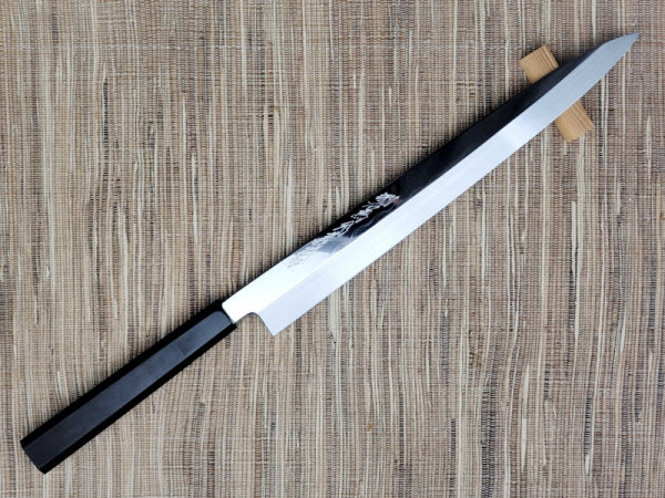 Mizuyaki Honyaki Mirror surface wave floating yanagi blade|郷右馬允義弘 水焼本焼 柳刃300mm 鏡面波浮かし仕様 黒檀八角柄/朴鞘